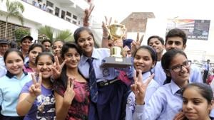 Students of class 10th in jubilant mood after the declaration of the result in Patiala on Monday.(Bharat Bhushan/HT) Students of class 10th in jubilant mood after the declaration of the result in Patiala on Monday.(Bharat Bhushan/HT)