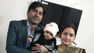 Pramod with his wife and kid.(HT Photo) Pramod with his wife and kid.(HT Photo)