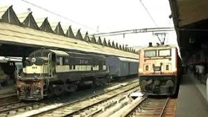 In the railway budget for 2016-17, Railway Minister Suresh Prabhu had announced plans to generate 1,000 MW solar power in the next five years.(HT/ Photo for representation only) In the railway budget for 2016-17, Railway Minister Suresh Prabhu had announced plans to generate 1,000 MW solar power in the next five years.(HT/ Photo for representation only)