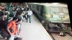 As luck would have it, the girl escaped with just minor injuries even as the train ran over her.(Screengrab/ANI) As luck would have it, the girl escaped with just minor injuries even as the train ran over her.(Screengrab/ANI)