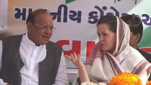 Congress president Sonia Gandhi with party leader Shankarsinh Vaghela during an event in Sabarkantha.(PTI File Photo) Congress president Sonia Gandhi with party leader Shankarsinh Vaghela during an event in Sabarkantha.(PTI File Photo)