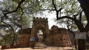 It is believed that the palace was a lodge gifted by Delhi sultan Firuz Shah Tughlaq to a woman from Rajasthani Bhatiara community, who had given him a draught of water.(Sushil Kumar/HT PHOTO) It is believed that the palace was a lodge gifted by Delhi sultan Firuz Shah Tughlaq to a woman from Rajasthani Bhatiara community, who had given him a draught of water.(Sushil Kumar/HT PHOTO)