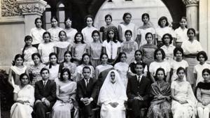 Saris, salwars, Sadhana and Twiggy hair styles. Students from the first batch of Science graduates pose at Sophia College with their teachers and principal (centre, in white), in 1967. Saris, salwars, Sadhana and Twiggy hair styles. Students from the first batch of Science graduates pose at Sophia College with their teachers and principal (centre, in white), in 1967.