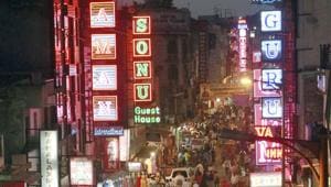 Almost 350 of budget hotels in the city have been sent closure notices again by the Delhi Pollution Control Committee because of absence of proper effluent and sewage treatment plants.(HT FILE) Almost 350 of budget hotels in the city have been sent closure notices again by the Delhi Pollution Control Committee because of absence of proper effluent and sewage treatment plants.(HT FILE)