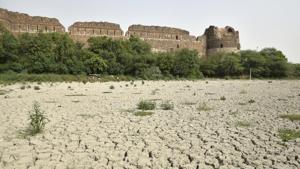 The lake near the Purana Qila in Delhi has dried up. The lake was a boating-cum-picnic hotspot. It is among hundreds of water bodies in Delhi which have died due to negligence, dumping of waste, and encroachments.(Sushil Kumar/HT Photo) The lake near the Purana Qila in Delhi has dried up. The lake was a boating-cum-picnic hotspot. It is among hundreds of water bodies in Delhi which have died due to negligence, dumping of waste, and encroachments.(Sushil Kumar/HT Photo)