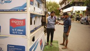 A water ATM installed in Defence Colony in May got an encouraging response from people.(Saumya Khandelwal/HT Photo) A water ATM installed in Defence Colony in May got an encouraging response from people.(Saumya Khandelwal/HT Photo)