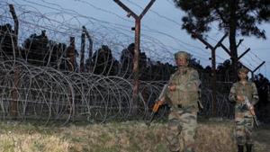 Indian Army jawans patrolling at the Line of Control (LOC) in Poonch district of Jammu and Kashmir.(PTI Photo) Indian Army jawans patrolling at the Line of Control (LOC) in Poonch district of Jammu and Kashmir.(PTI Photo)