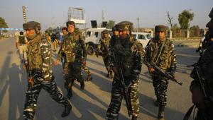 Army personnel cordon off the area surrounding the Delhi Public School after militants attacked a CRPF patrol party, killing a sub-inspector, in Srinagar's Pantha Chowk area on Saturday.(Waseem Andrabi / HT Photo) Army personnel cordon off the area surrounding the Delhi Public School after militants attacked a CRPF patrol party, killing a sub-inspector, in Srinagar's Pantha Chowk area on Saturday.(Waseem Andrabi / HT Photo)