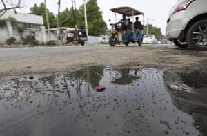 Dengue and malaria affected many in Gurgaon this year.(Sanjeev Verma/HT FILE) Dengue and malaria affected many in Gurgaon this year.(Sanjeev Verma/HT FILE)