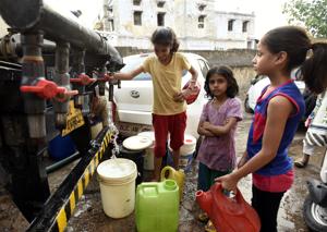 If the state government would introduce this decision the PMC will have to introduce water cut in the city, as the city needs upto 16 TMC per annum.(HT/FILE PHOTO) If the state government would introduce this decision the PMC will have to introduce water cut in the city, as the city needs upto 16 TMC per annum.(HT/FILE PHOTO)