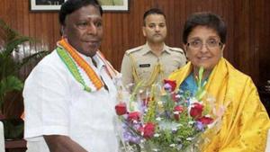 Puducherry CM V Narayanasamy says Lt Governor Kiran Bedi can, at best, delay government decisions, but she cannot stop them.(PTI File Photo) Puducherry CM V Narayanasamy says Lt Governor Kiran Bedi can, at best, delay government decisions, but she cannot stop them.(PTI File Photo)