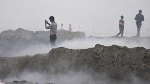 Data from Central Pollution Control Board (CPCB) shows that since 2015, Delhi had never had a day in which the air quality fell into the ‘good’ category of AQI standards.(Sunil Ghosh/HT Photo) Data from Central Pollution Control Board (CPCB) shows that since 2015, Delhi had never had a day in which the air quality fell into the ‘good’ category of AQI standards.(Sunil Ghosh/HT Photo)