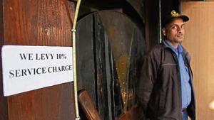 It had issued guidelines in April prohibiting the eateries from charging service charges, which it had said should be left to the discretion of the consumers.(File) It had issued guidelines in April prohibiting the eateries from charging service charges, which it had said should be left to the discretion of the consumers.(File)