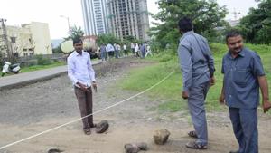 Land for crematorium earmarked by authorities at Gawarewadi village in Hinjewadi in Pune on Wednesday.(HT PHOTO) Land for crematorium earmarked by authorities at Gawarewadi village in Hinjewadi in Pune on Wednesday.(HT PHOTO)