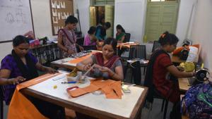 Youngsters, men and women work on various platforms at the lighthouse in Aundh. The ‘lighthouses of Pune’ is a multi-disciplinary project with a holistic approach to skill development.(Pratham Gokhale/HT PHOTO) Youngsters, men and women work on various platforms at the lighthouse in Aundh. The ‘lighthouses of Pune’ is a multi-disciplinary project with a holistic approach to skill development.(Pratham Gokhale/HT PHOTO)