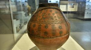 A painted burial jar on display at the Harappan Civilisation Gallery at the National Museum, Delhi.(Arun Sharma/HT PHOTO) A painted burial jar on display at the Harappan Civilisation Gallery at the National Museum, Delhi.(Arun Sharma/HT PHOTO)