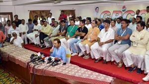 Gujarat Congress MLAs during a press conference at a resort on the outskirts of Bengaluru on Sunday.(PTI Photo) Gujarat Congress MLAs during a press conference at a resort on the outskirts of Bengaluru on Sunday.(PTI Photo)