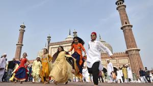 On September 19, 2010, two bikers had fired upon tourists at the gate of Jama Masjid in Old Delhi. Two Taiwanese sustained bullet injuries. Also, there was a mild explosion from a bomb fitted in an abandoned car left in that area.(Sushil Kumar/HT PHOTO) On September 19, 2010, two bikers had fired upon tourists at the gate of Jama Masjid in Old Delhi. Two Taiwanese sustained bullet injuries. Also, there was a mild explosion from a bomb fitted in an abandoned car left in that area.(Sushil Kumar/HT PHOTO)