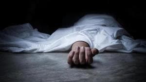 The police are asking neighbours and security guards if they noticed a smell emanating from the flat.(HT) The police are asking neighbours and security guards if they noticed a smell emanating from the flat.(HT)