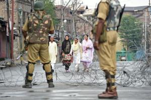Hurriyat leader Abdul Gani Bhat said India and Pakistan must realise the need for resolving the Kashmir issue for the larger interests South Asia.(Representative Image/AFP/File Photo) Hurriyat leader Abdul Gani Bhat said India and Pakistan must realise the need for resolving the Kashmir issue for the larger interests South Asia.(Representative Image/AFP/File Photo)