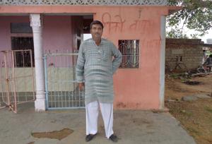 RTI activist Kailash Mina at Neem Ka Thana in Sikar district of Rajasthan.(Deep Mukherjee/HT Photo) RTI activist Kailash Mina at Neem Ka Thana in Sikar district of Rajasthan.(Deep Mukherjee/HT Photo)