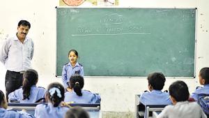The collector learnt that students of class 7 don’t have a mathematics teacher.(Burhaan Kinu/HT Photo/ Picture for representation only) The collector learnt that students of class 7 don’t have a mathematics teacher.(Burhaan Kinu/HT Photo/ Picture for representation only)