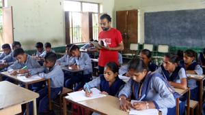 Navpreet Kumar teaching at Government Middle School at Sirsari village in Moga on Friday, August 12.(Parampreet Singh Narula/HT) Navpreet Kumar teaching at Government Middle School at Sirsari village in Moga on Friday, August 12.(Parampreet Singh Narula/HT)