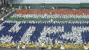 Schoolchildren take part in the full dress rehearsal for Independence Day function at the Red Fort in New Delhi on Sunday.(Raj K Raj/HT Photo) Schoolchildren take part in the full dress rehearsal for Independence Day function at the Red Fort in New Delhi on Sunday.(Raj K Raj/HT Photo)