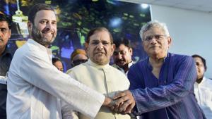 Congress Vice-President Rahul Gandhi, former PM Manmohan Singh and former JD(U) president Sharad Yadav attend a day-long convention 'Sajha Virasat Bachao Sammelan' in New Delhi on Thursday.(PTI) Congress Vice-President Rahul Gandhi, former PM Manmohan Singh and former JD(U) president Sharad Yadav attend a day-long convention 'Sajha Virasat Bachao Sammelan' in New Delhi on Thursday.(PTI)