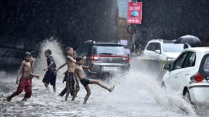 Children play in a flooded street near Vinod nagar in East Delhi on August 7, 2017.(Arun Sharma/HT Photo) Children play in a flooded street near Vinod nagar in East Delhi on August 7, 2017.(Arun Sharma/HT Photo)