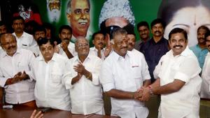 Tamil Nadu CM K Palaniswami (R) and O Panneerselvam exchange greetings following the merger of their factions in Chennai on Monday.(PTI) Tamil Nadu CM K Palaniswami (R) and O Panneerselvam exchange greetings following the merger of their factions in Chennai on Monday.(PTI)
