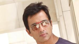Actor Sonu Sood will produce a biopic film on the life of Olympic silver-medal winner PV Sindhu.(Hindustan Times) Actor Sonu Sood will produce a biopic film on the life of Olympic silver-medal winner PV Sindhu.(Hindustan Times)