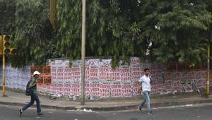 Names of ABVP and NSUI candidates can be seen scribbled on walls in huge bold letters and on posters pasted across the city.(Sushil Kumar/HT PHOTO) Names of ABVP and NSUI candidates can be seen scribbled on walls in huge bold letters and on posters pasted across the city.(Sushil Kumar/HT PHOTO)