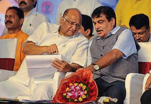 Union Minister Nitin Gadkari (Left) and Sharad Pawar during foundation stone laying ceremony at Chandani chauk on Sunday in Pune.(HT PHOTO) Union Minister Nitin Gadkari (Left) and Sharad Pawar during foundation stone laying ceremony at Chandani chauk on Sunday in Pune.(HT PHOTO)