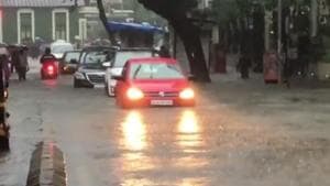 Ravindra Jadeja, R. Madhavan, Neil Nitin Mukesh and Abrar Zahoor are among the celebrities who took to social media to show what the maximum city is going through due to the flood.(Instagram) Ravindra Jadeja, R. Madhavan, Neil Nitin Mukesh and Abrar Zahoor are among the celebrities who took to social media to show what the maximum city is going through due to the flood.(Instagram)
