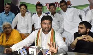 Ashok Tanwar, Haryana state Congress president, had announced that local party leaders want to fight the MCG elections on the party symbol.(Sanjeev Verma/HT PHOTO) Ashok Tanwar, Haryana state Congress president, had announced that local party leaders want to fight the MCG elections on the party symbol.(Sanjeev Verma/HT PHOTO)