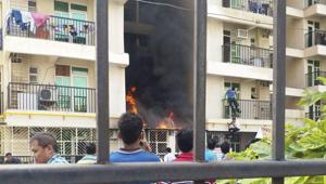 The incident took place when pipes were being laid by the workers near a park of the society where a meeting of residents was going on. The incident took place when pipes were being laid by the workers near a park of the society where a meeting of residents was going on.