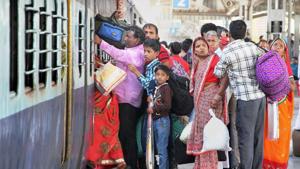 Passengers staged a protest at Agra Fort station, demanding the arrest of the TTE and delaying the train for more than an hour.(PTI) Passengers staged a protest at Agra Fort station, demanding the arrest of the TTE and delaying the train for more than an hour.(PTI)