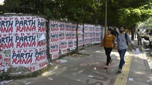 Use of posters and defacing public property has been prohibited both by the JM Lyngdoh committee on university elections as well as National Green Tribunal.(Sushil Kumar/HT Photo) Use of posters and defacing public property has been prohibited both by the JM Lyngdoh committee on university elections as well as National Green Tribunal.(Sushil Kumar/HT Photo)