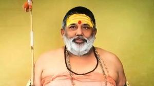 Shankaracharya Sharad Peeth, Swami Achyutanand Teerth Maharaj, whose Shankaracharya status is not recognised by Akhada Parishad.(Rameshwar Gaur/HT PHOTO) Shankaracharya Sharad Peeth, Swami Achyutanand Teerth Maharaj, whose Shankaracharya status is not recognised by Akhada Parishad.(Rameshwar Gaur/HT PHOTO)