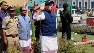 Union home minister Rajnath Singh takes the salute of the Guard of Honour, during his visit to Jammu and Kashmir Police Lines, in Anantnag on Sunday. Jammu and Kashmir deputy chief minister Nirmal Kumar Singh and DGP, Dr SP Vaid are also seen.(PTI Photo) Union home minister Rajnath Singh takes the salute of the Guard of Honour, during his visit to Jammu and Kashmir Police Lines, in Anantnag on Sunday. Jammu and Kashmir deputy chief minister Nirmal Kumar Singh and DGP, Dr SP Vaid are also seen.(PTI Photo)