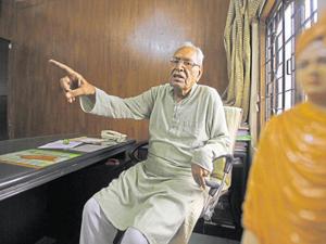 Dinanath Batra’s literature has often been critisised for being regressive.(HT Photo.) Dinanath Batra’s literature has often been critisised for being regressive.(HT Photo.)