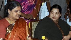 Former AIADMK leader Sasikala (left), in jail for corruption, is blamed by many for the death of former Tamil Nadu chief minister J Jayalalithaa.(PTI file photo) Former AIADMK leader Sasikala (left), in jail for corruption, is blamed by many for the death of former Tamil Nadu chief minister J Jayalalithaa.(PTI file photo)