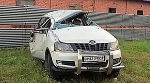 The remains of the car. The injured were identified as Vaishali, Saumya, Simran, Prerna, Sharif and Jayesh. Vaishali and Saumya. The remains of the car. The injured were identified as Vaishali, Saumya, Simran, Prerna, Sharif and Jayesh. Vaishali and Saumya.