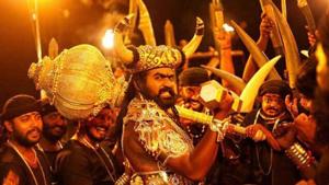 Vijay Sethupathi’s looks from his upcoming film Oru Nalla Naal Paathu Solren.(Twitter) Vijay Sethupathi’s looks from his upcoming film Oru Nalla Naal Paathu Solren.(Twitter)
