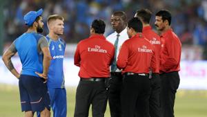 The wet outfield in Hyderabad delayed the start of the India vs Australia game in Uppal. The series is currently tied 1-1.(AFP) The wet outfield in Hyderabad delayed the start of the India vs Australia game in Uppal. The series is currently tied 1-1.(AFP)