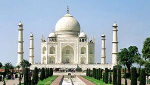 The Archaeological Survey of India (ASI) has put on hold restoration of the Taj Mahal using mud packs to take expert advice.(HT File Photo)