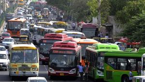Anand Vihar is among the five places that have emerged as pollution hotspots in the National Capital Region, where the Air Quality Index hovers in the ‘very poor’ zone.(Hindustan Times) Anand Vihar is among the five places that have emerged as pollution hotspots in the National Capital Region, where the Air Quality Index hovers in the ‘very poor’ zone.(Hindustan Times)