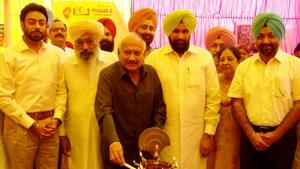 Punjab health minister Brahm Mohindra inaugurating the project at government rehabilitation centre in Moga on Thursday.(HT Photo) Punjab health minister Brahm Mohindra inaugurating the project at government rehabilitation centre in Moga on Thursday.(HT Photo)