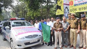 The initiative was launched by district police chief Love Kumar, who also flagged off a rally of school students and traffic policemen from his office in Sector 14-A.(HT Photo) The initiative was launched by district police chief Love Kumar, who also flagged off a rally of school students and traffic policemen from his office in Sector 14-A.(HT Photo)